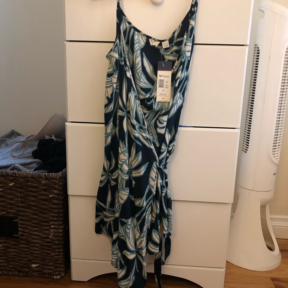 Roxy Hawaiian dress